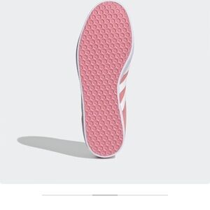 ADIDAS Gazelle   GZ7682